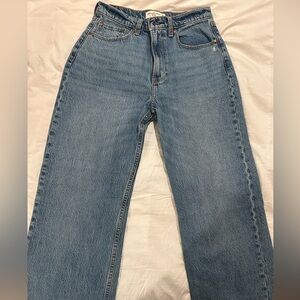 ABERCROMBIE The Loose High Rise Jean, size 27